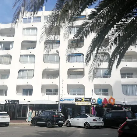 Global Immo 1039 Estudio 42 Apartment *